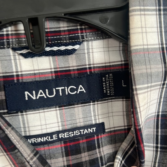 button down - Picture 3 of 4